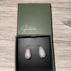 NWT Jewels by Sunania Narnia Studs Silver Earrings